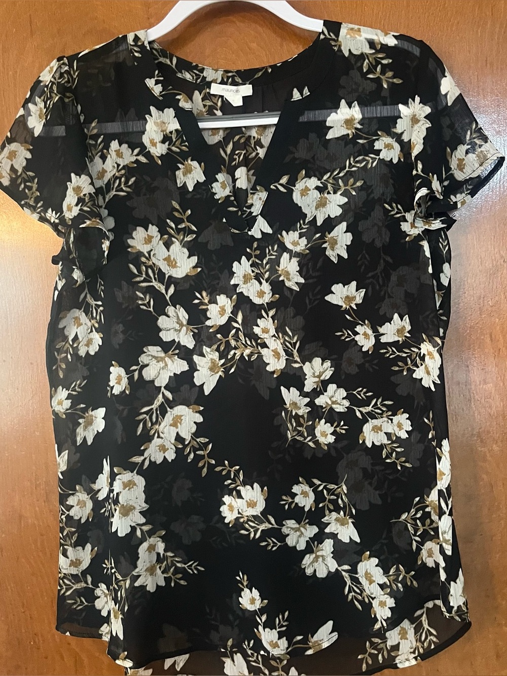 Maurices Black Floral Short-Sleeve V‑Neck Blouse